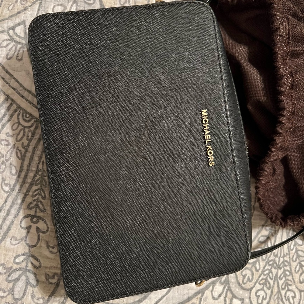 Michael Kors crossbody bag 🖤